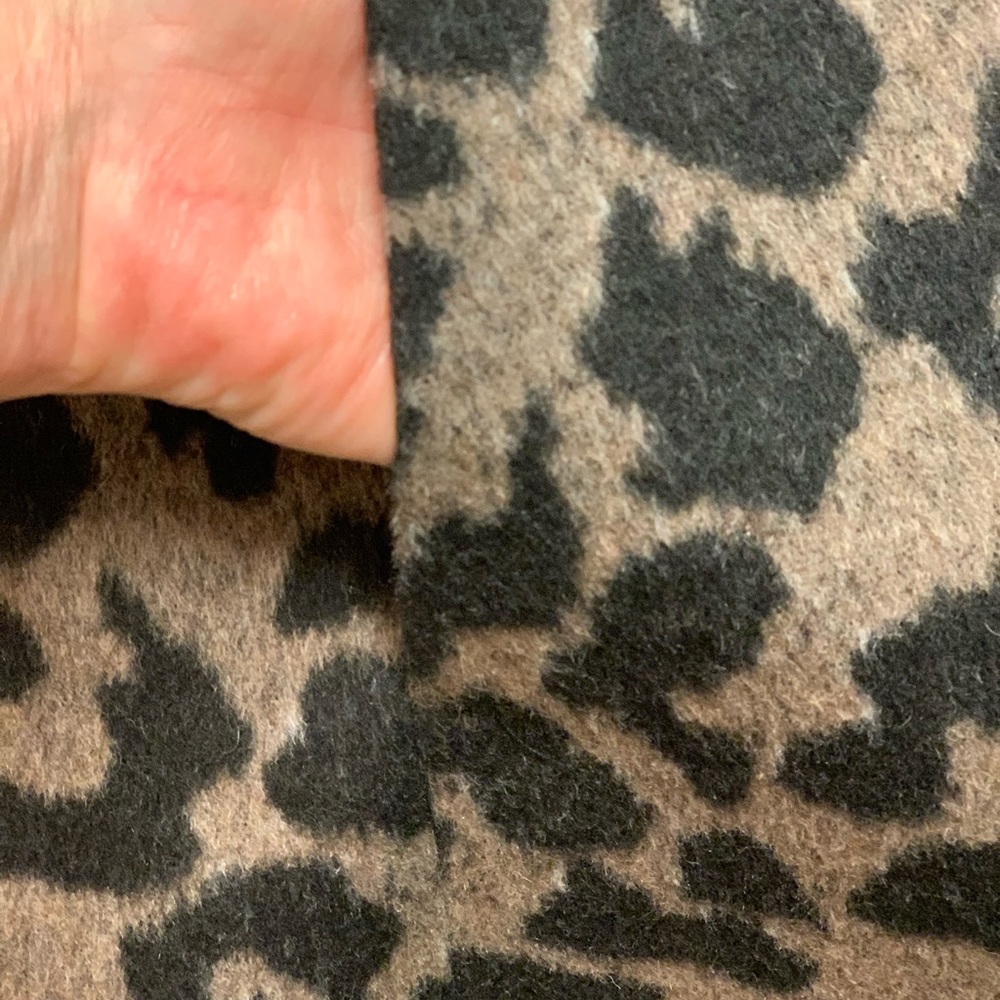 T Tahari Leopard Wrap Coat - Picture 4 of 8